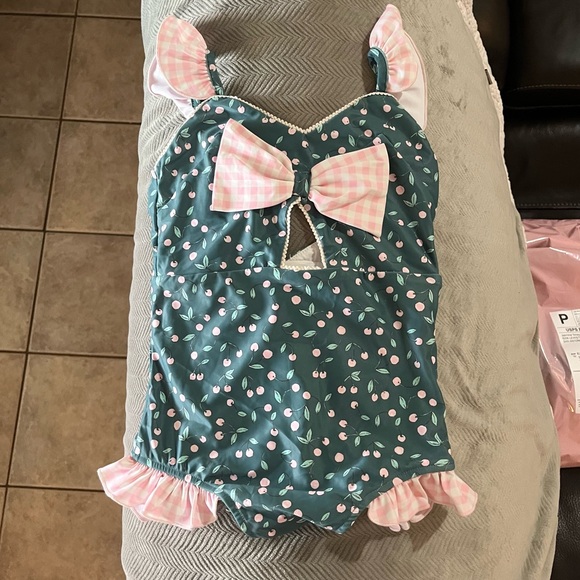 Sweet Honey 5T Swim Bundle - Picture 2 of 2